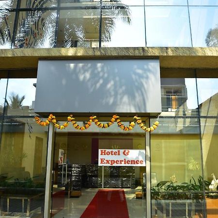 Hi 5 Hotel & Experience Nashik Eksteriør billede