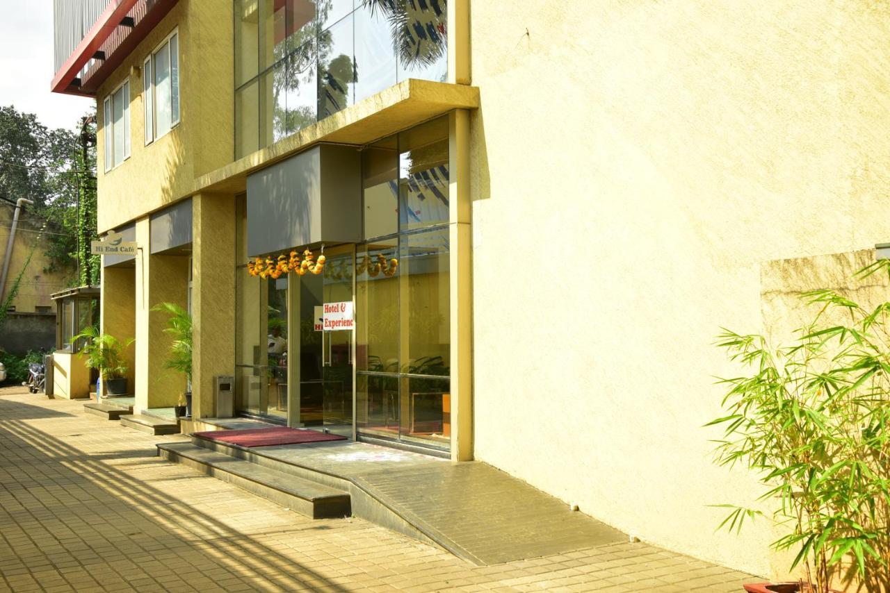 Hi 5 Hotel & Experience Nashik Eksteriør billede